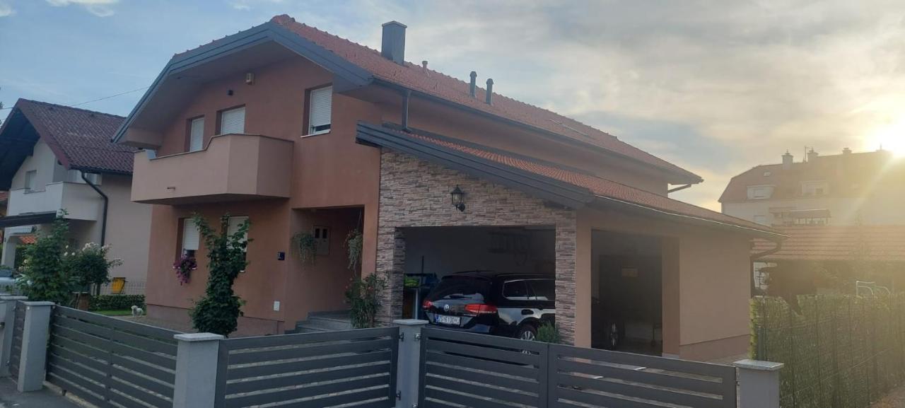 Marina Appartement Sesvete Buitenkant foto