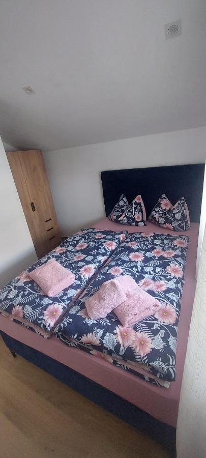 Marina Appartement Sesvete Buitenkant foto